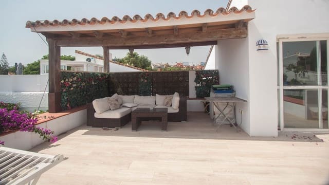 Casa de 3 habitaciones en Bahía Dorada, Estepona en venta - 479.000 € (Ref: 9651400)
