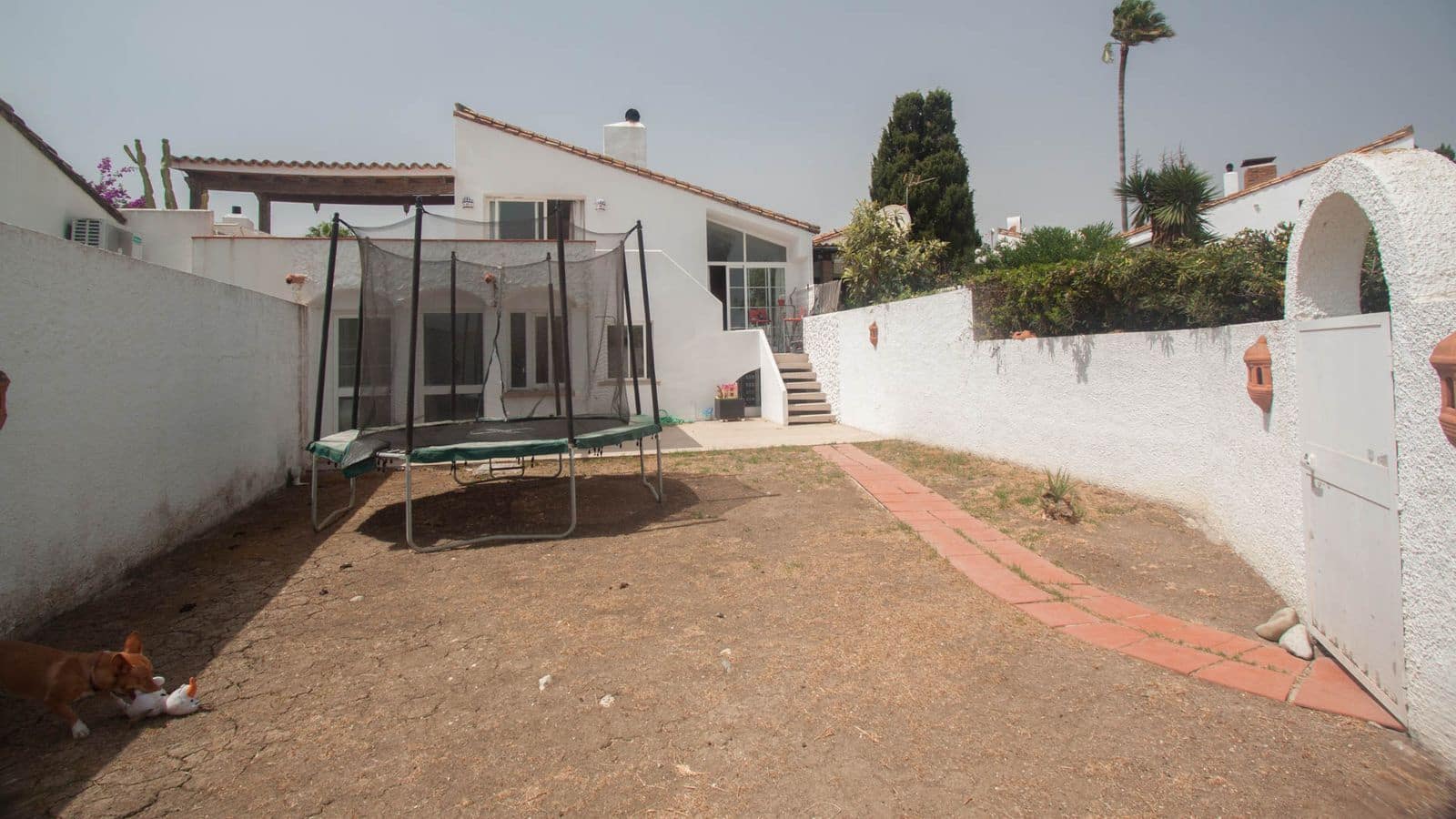 Casa de 3 habitaciones en Bahía Dorada en venta - 479.000 € (Ref: 9651400)