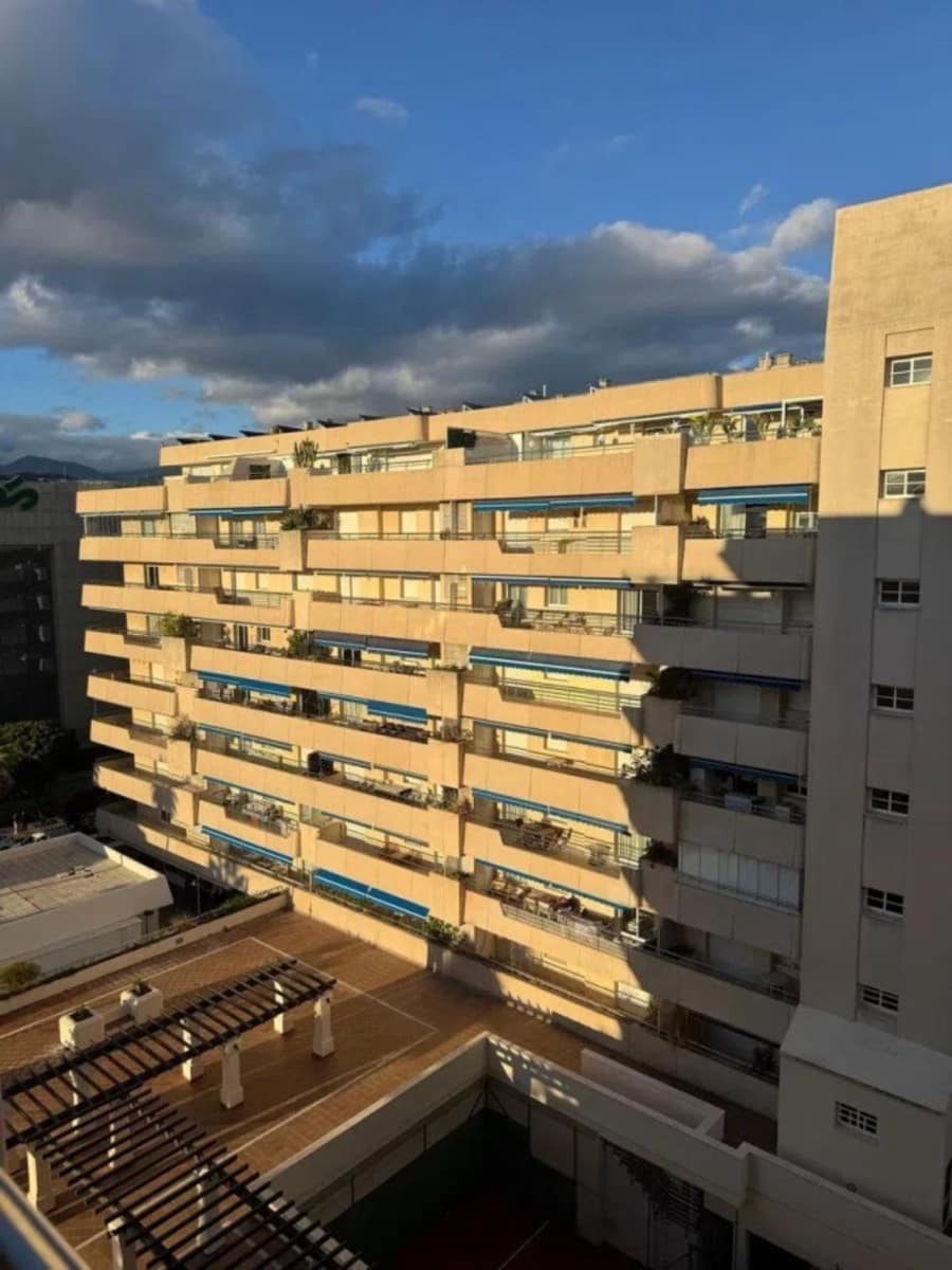 1 soverom Leilighet til salgs i Puerto Banus - € 465 000 (Ref: 9651403)