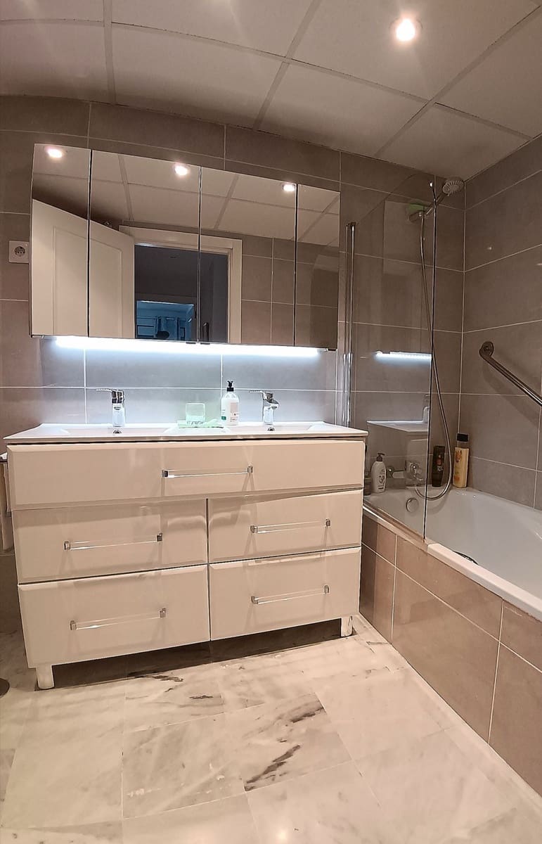 3 Zimmer Apartment zu verkaufen in Marbella - 750.000 € (Ref: 9651404)