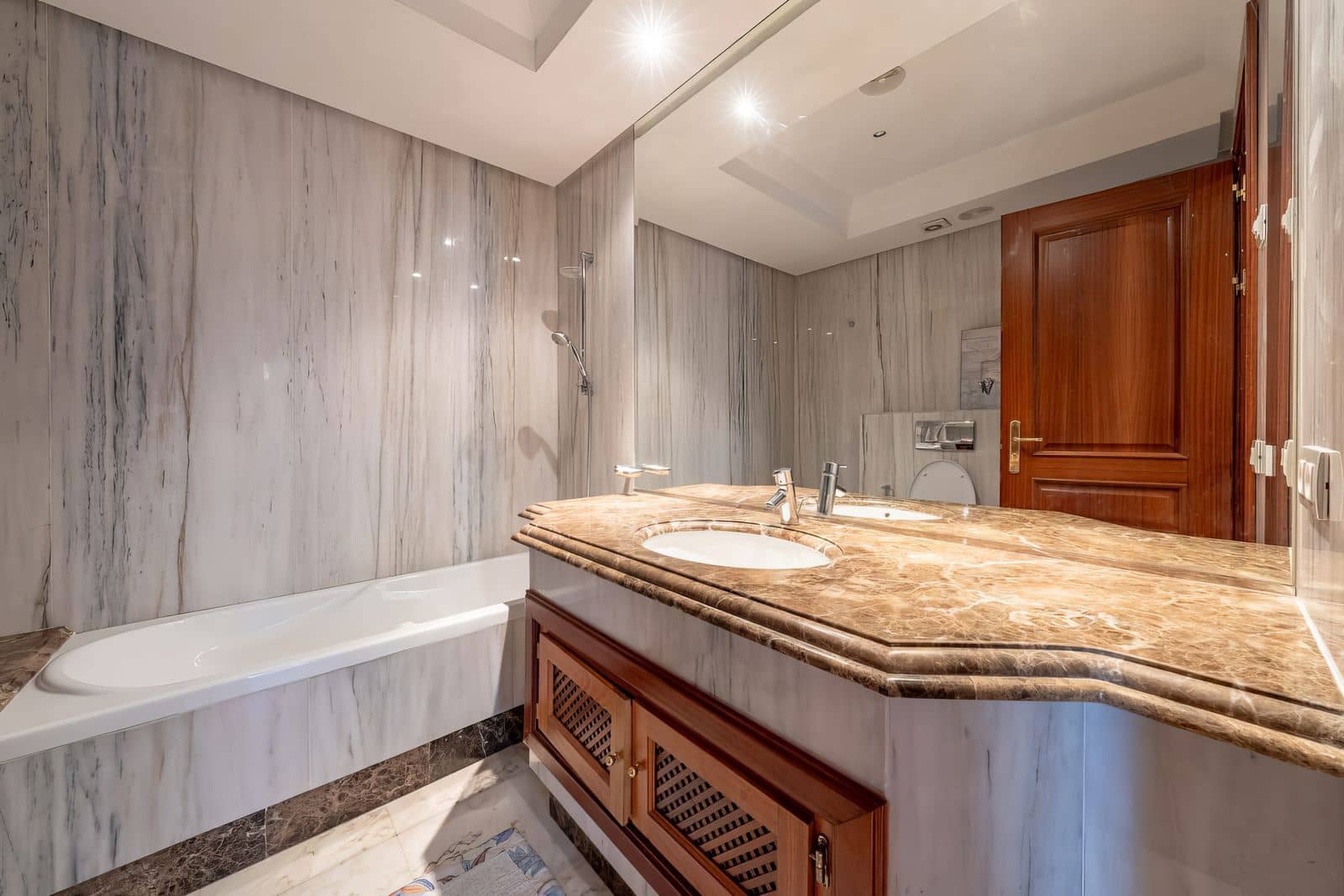 3 Zimmer Apartment zu verkaufen in Estepona - 825.000 € (Ref: 9651407)