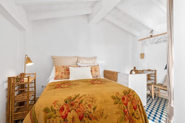 2 makuuhuone Omakotitalo myytävänä paikassa Estepona - 380 000 € (Ref: 9651408)