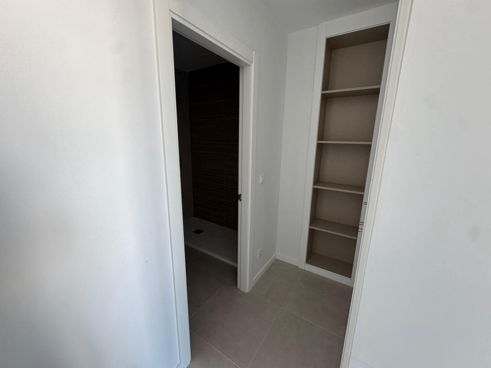 2 Zimmer Penthouse zu verkaufen in Estepona - 575.000 € (Ref: 9651409)