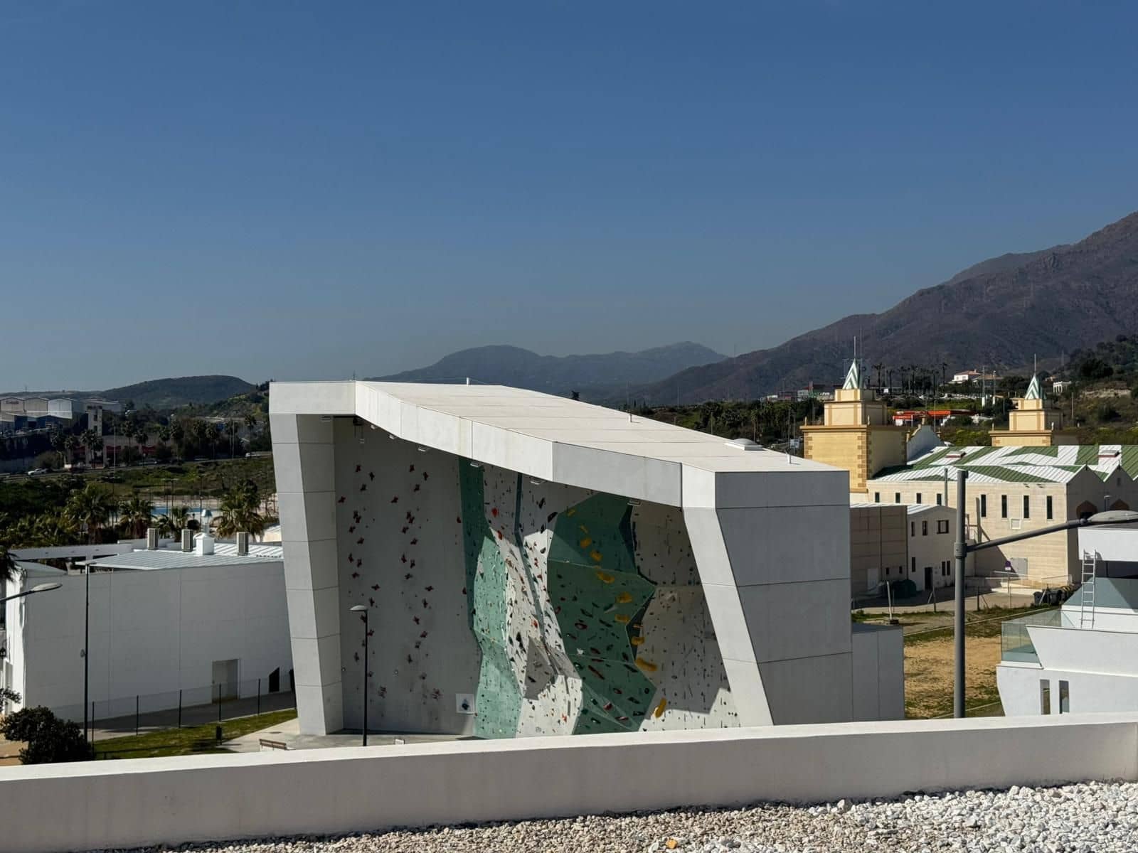 2 Zimmer Penthouse zu verkaufen in Estepona - 575.000 € (Ref: 9651409)