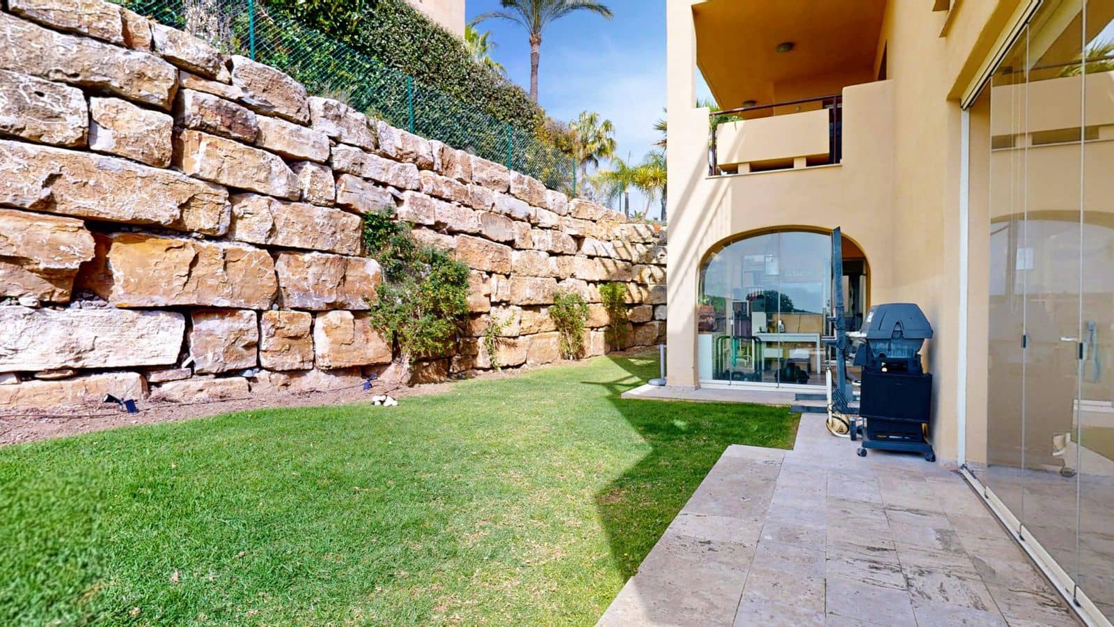 4 soveværelse Lejlighed til salg i Benahavis - € 639.000 (Ref: 9651410)