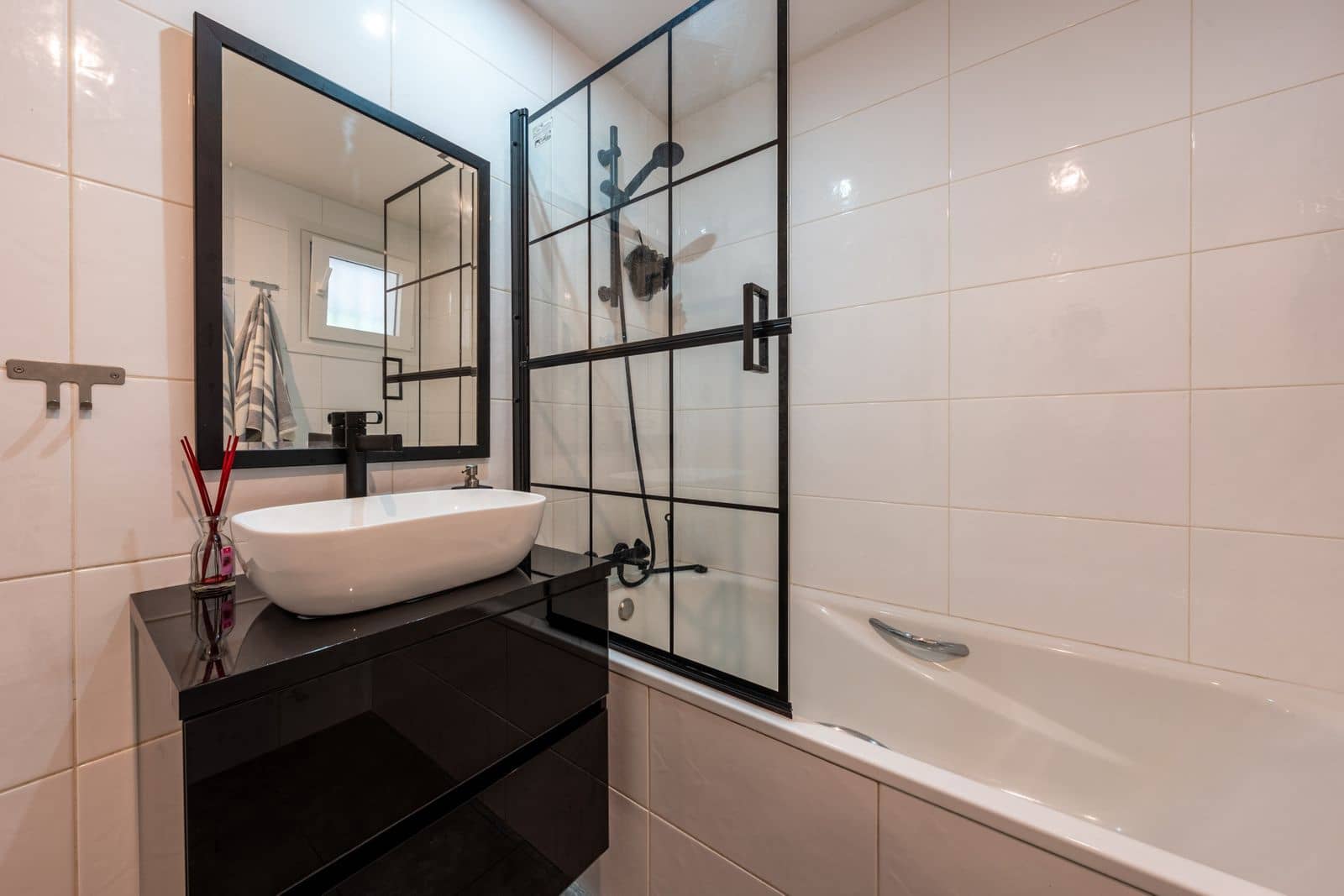 3 bedroom Semi-detached Villa for sale in Marbella - € 795,000 (Ref: 9651413)