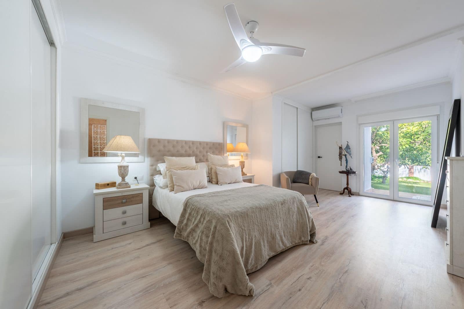 3 bedroom Semi-detached Villa for sale in Marbella - € 795,000 (Ref: 9651413)