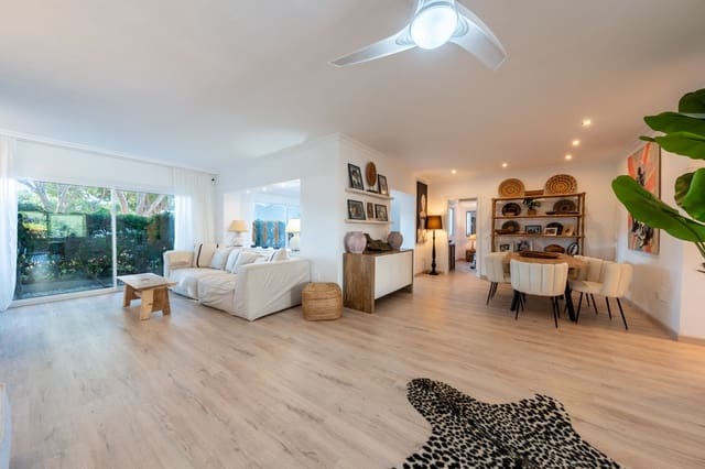 3 slaapkamer Halfvrijstaande villa te koop in Hacienda Las Chapas, Marbella - € 795.000 (Ref: 9651413)