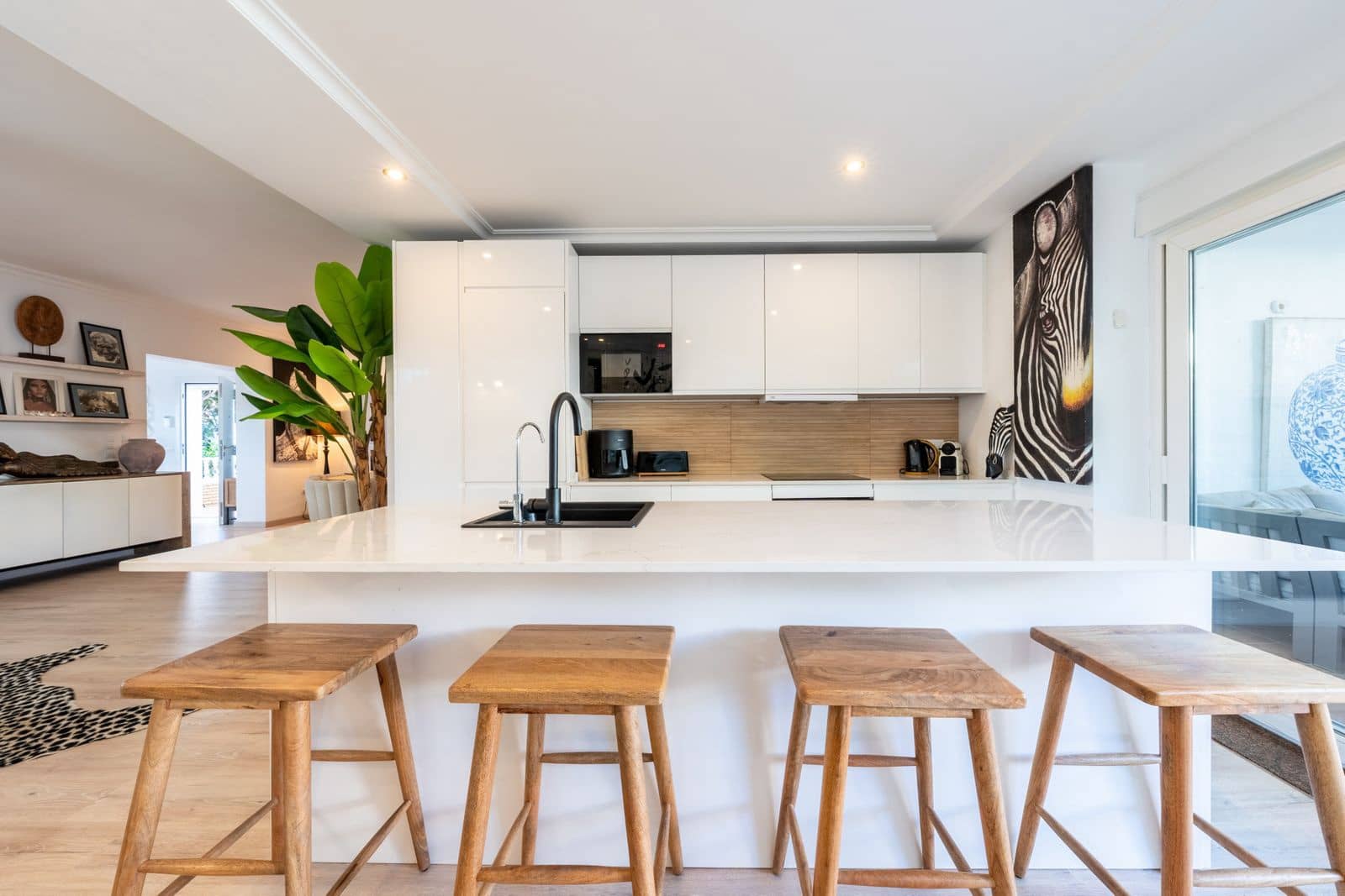 3 bedroom Semi-detached Villa for sale in Marbella - € 795,000 (Ref: 9651413)