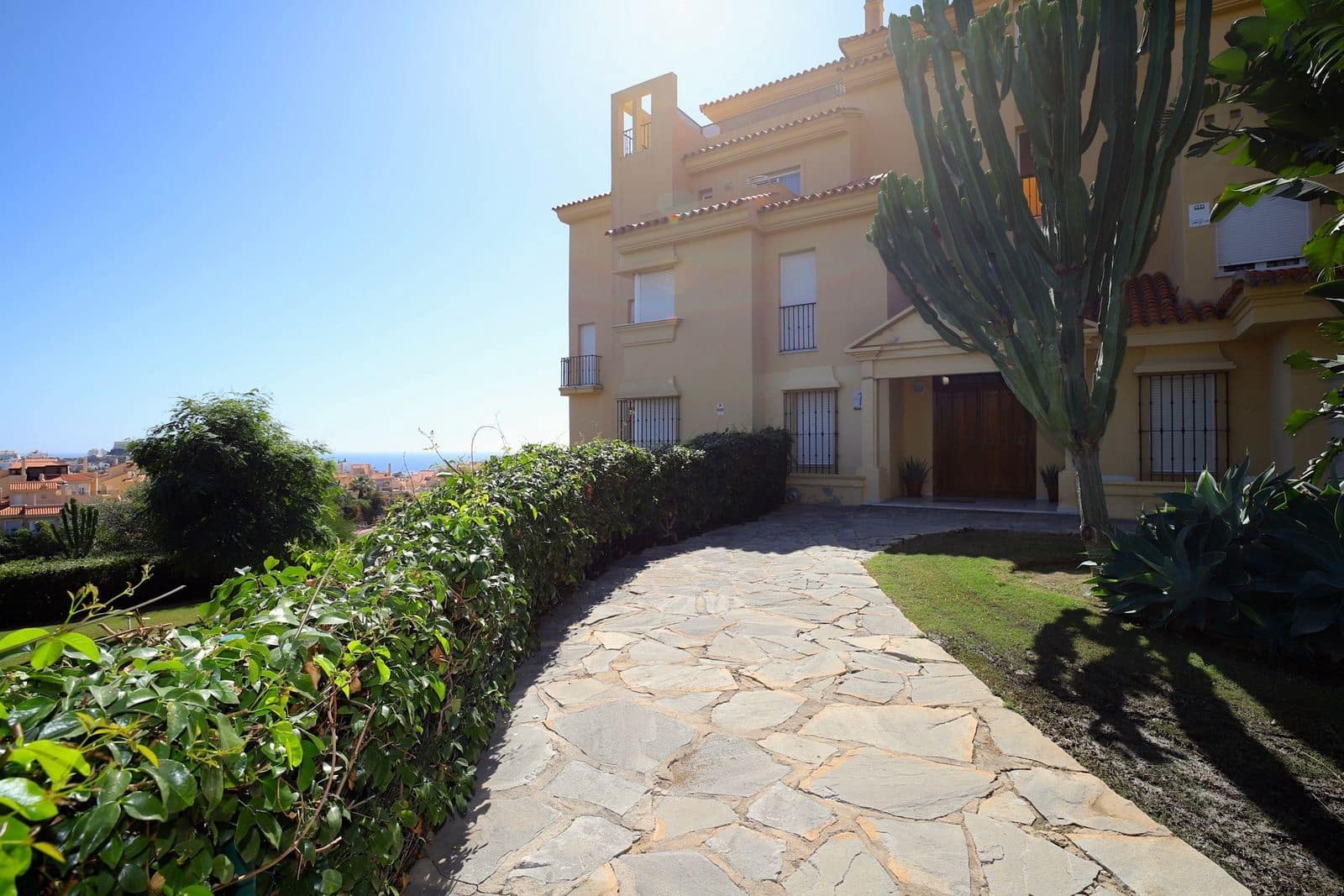 Apartamento de 3 habitaciones en Riviera del Sol en venta - 350.000 € (Ref: 9651414)