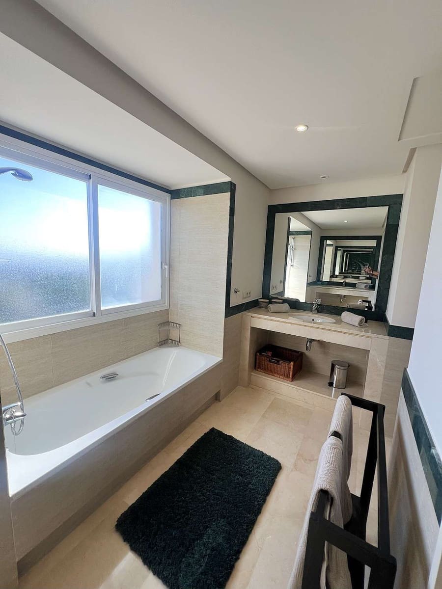 3 chambre Penthouse à vendre à Benahavis - 795 000 € (Ref: 9651415)