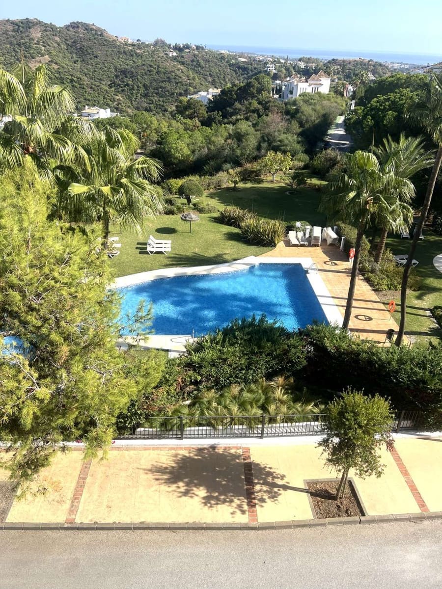 3 chambre Penthouse à vendre à Benahavis - 795 000 € (Ref: 9651415)