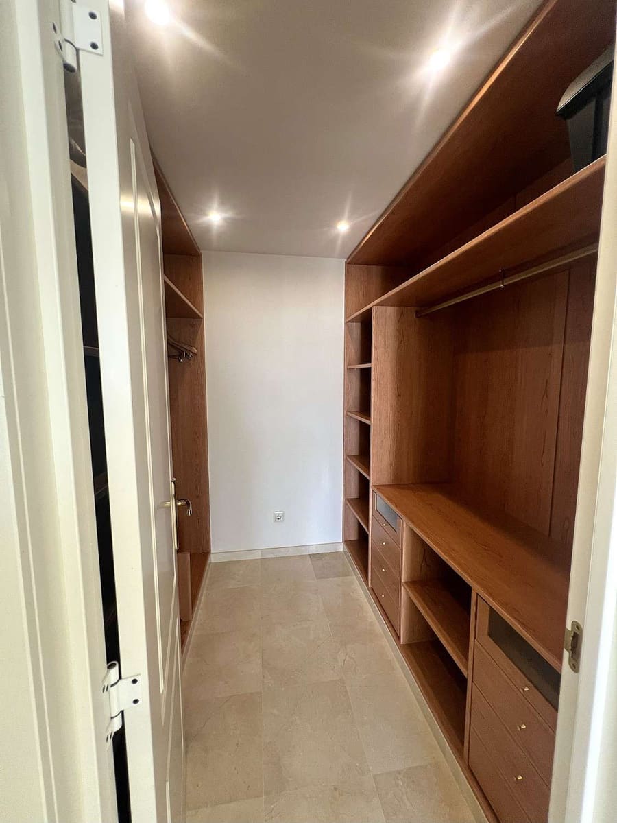 3 chambre Penthouse à vendre à Benahavis - 795 000 € (Ref: 9651415)