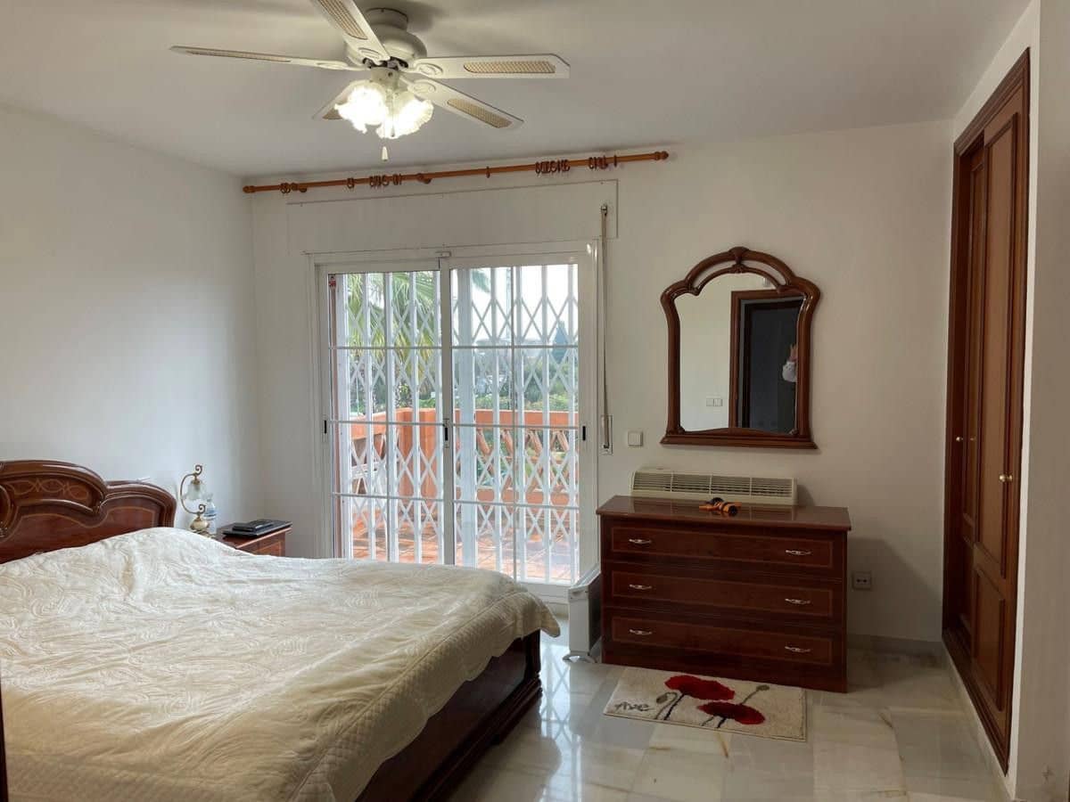 3 chambre Villa/Maison à vendre à Estepona - 730 000 € (Ref: 9651416)