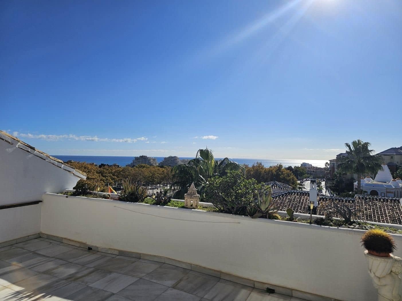 2 bedroom Penthouse for sale in Benalmadena Costa - € 448,000 (Ref: 9651418)