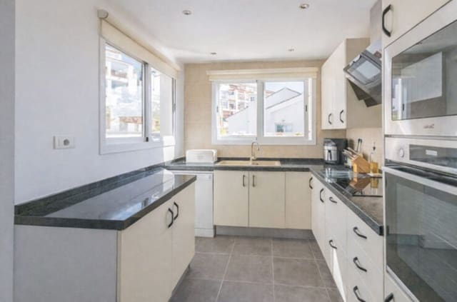 2 sypialnia Penthouse na sprzedaż w La Alcaidesa - 350 000 € (Ref: 9651421)