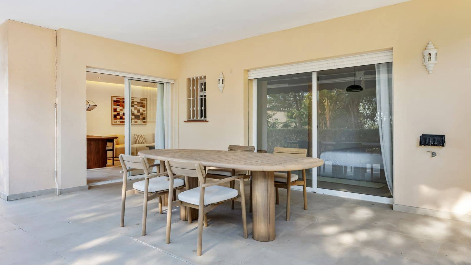 3 bedroom Apartment for sale in Nueva Andalucia - € 699,000 (Ref: 9651423)