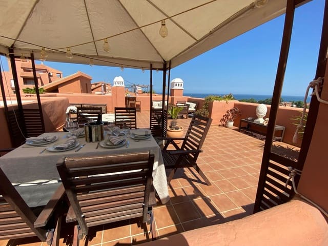 2 quarto Penthouse para venda em La Duquesa / Puerto de la Duquesa, Manilva - 335 000 € (Ref: 9651427)