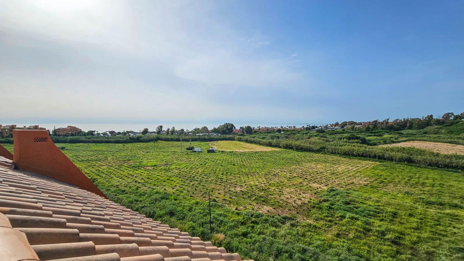 2 quarto Penthouse para venda em La Duquesa / Puerto de la Duquesa - 335 000 € (Ref: 9651427)