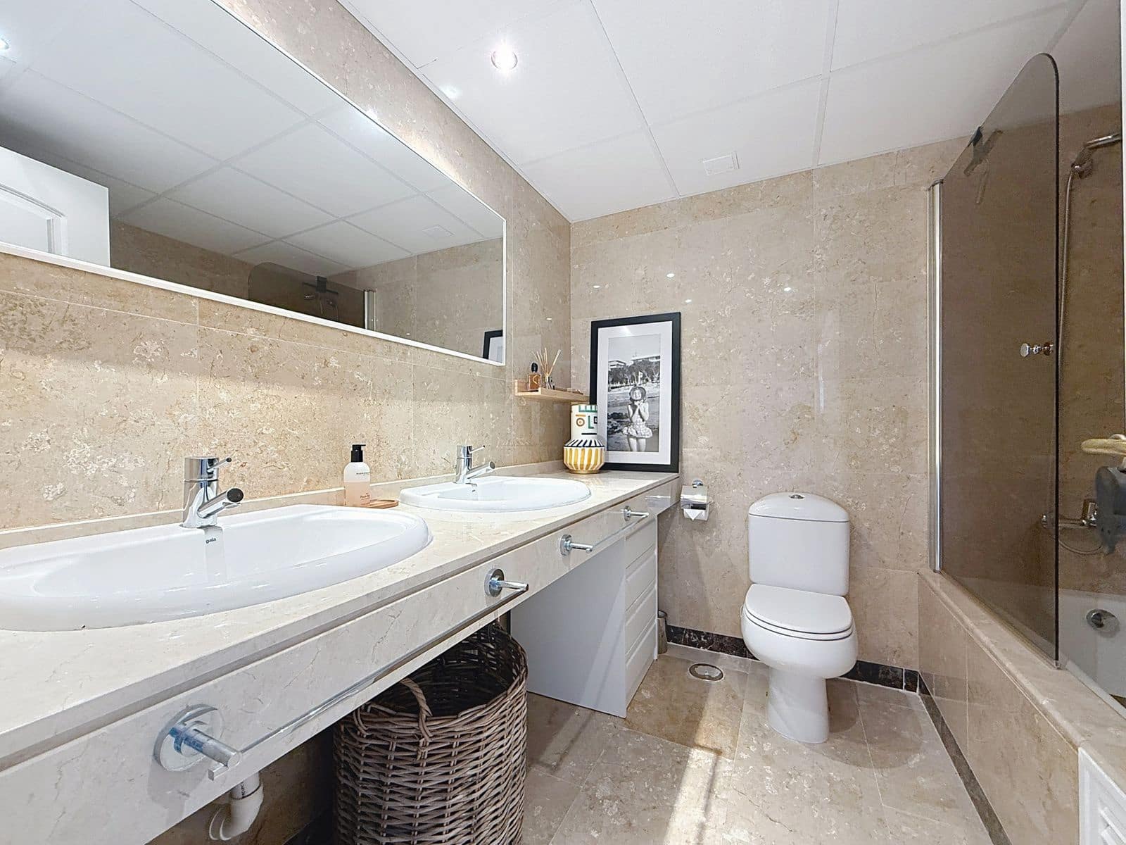 3 quarto Penthouse para venda em La Duquesa / Puerto de la Duquesa - 450 000 € (Ref: 9651429)