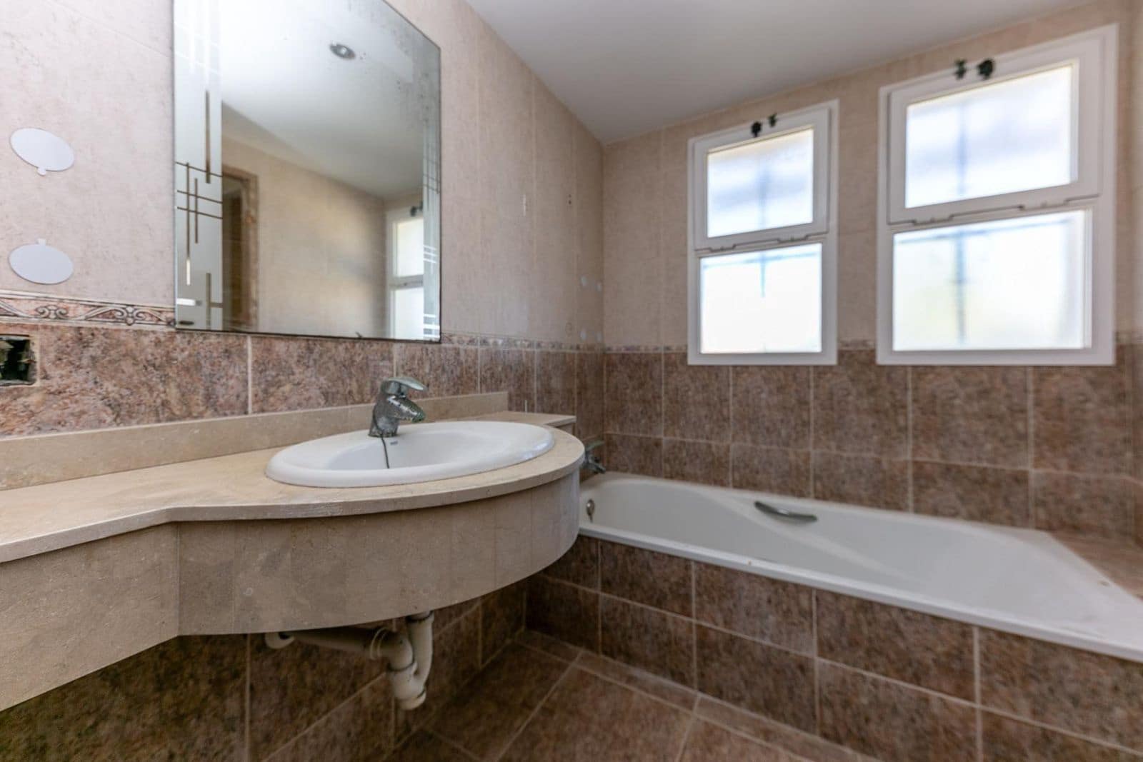 3 soveværelse Byhus til salg i La Duquesa / Puerto de la Duquesa - € 380.000 (Ref: 9651432)