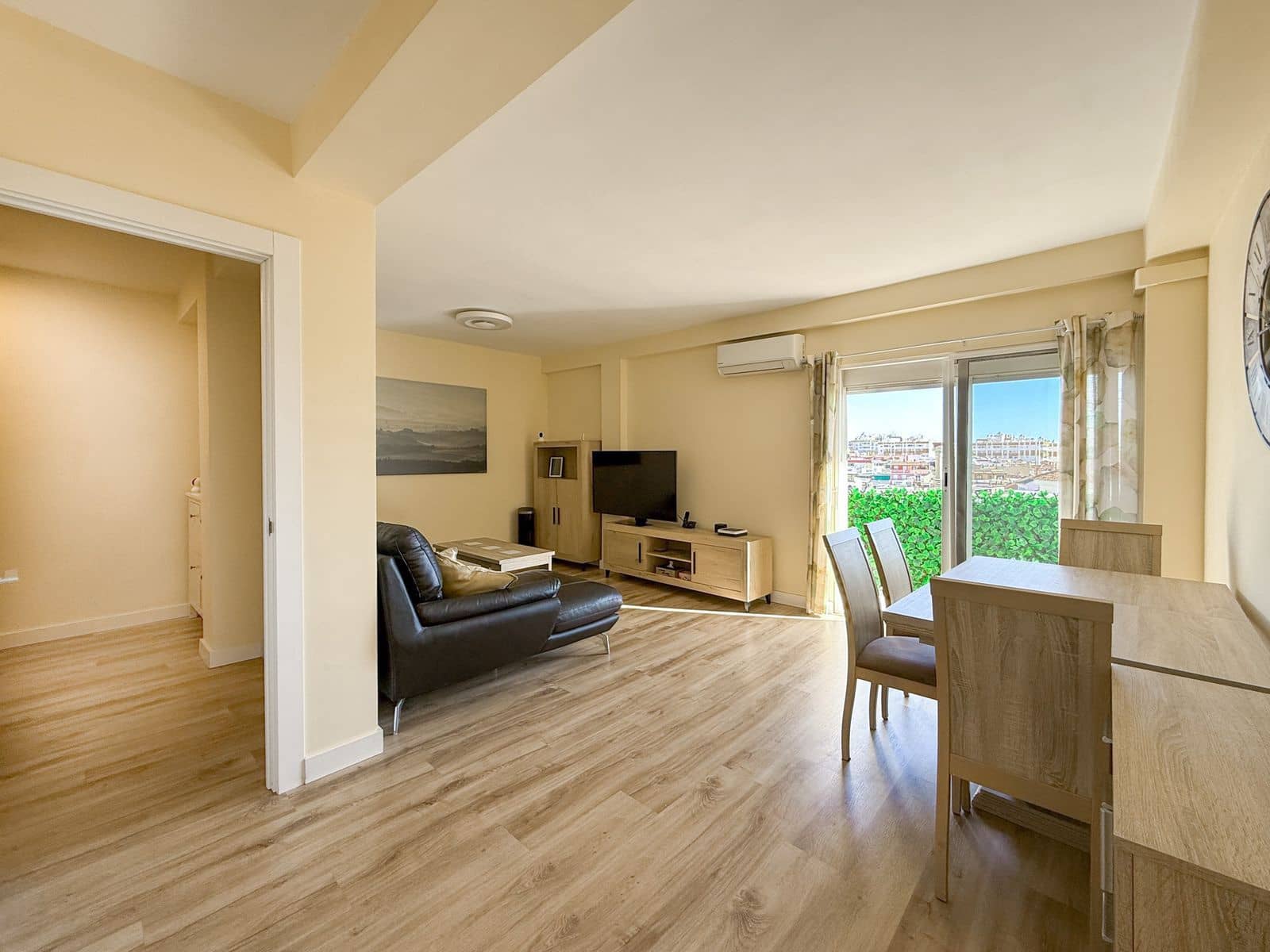 2 bedroom Apartment for sale in Arroyo de la Miel - € 319,000 (Ref: 9651433)