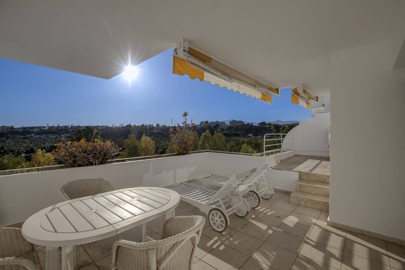 2 Zimmer Apartment zu verkaufen in Guadalmina - 530.000 € (Ref: 9651439)