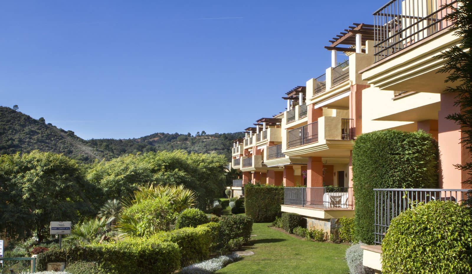 2 soveværelse Lejlighed til salg i Los Arqueros - € 389.000 (Ref: 9651447)