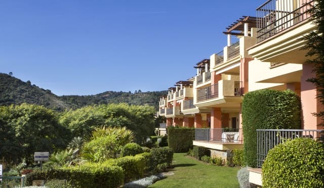 2 soveværelse Lejlighed til salg i Los Arqueros, Benahavís - € 389.000 (Ref: 9651447)