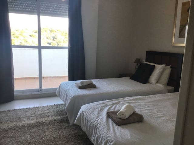 3 slaapkamer Appartement te koop in Riviera del Sol, Mijas - € 475.000 (Ref: 9651452)