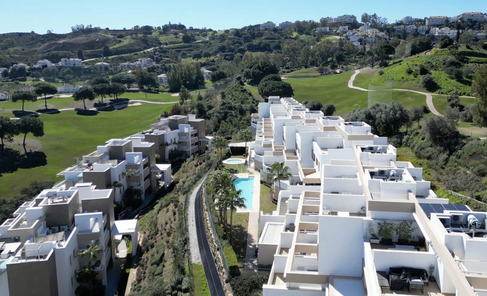 3 bedroom Townhouse for sale in La Cala Golf - € 659,000 (Ref: 9651453)