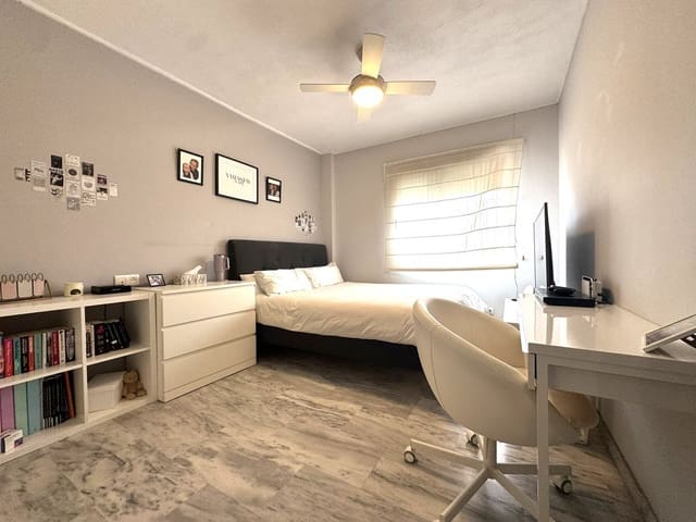 3 makuuhuone Huoneisto myytävänä paikassa Nueva Andalucia, Marbella - 475 000 € (Ref: 9651456)