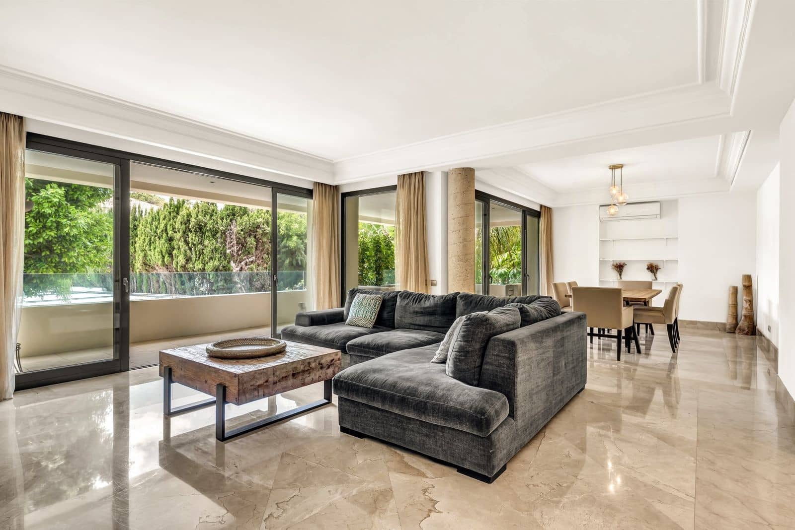 3 quarto Apartamento para venda em Los Monteros - 1 195 000 € (Ref: 9651459)