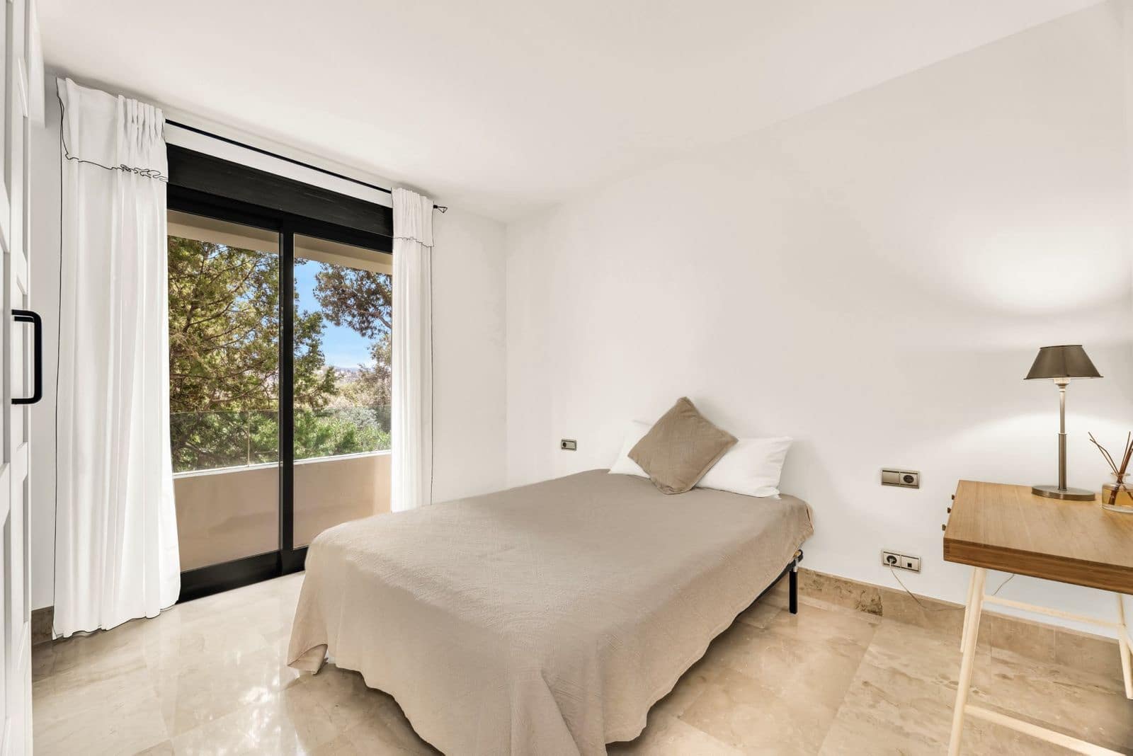 3 quarto Apartamento para venda em Los Monteros - 1 195 000 € (Ref: 9651459)