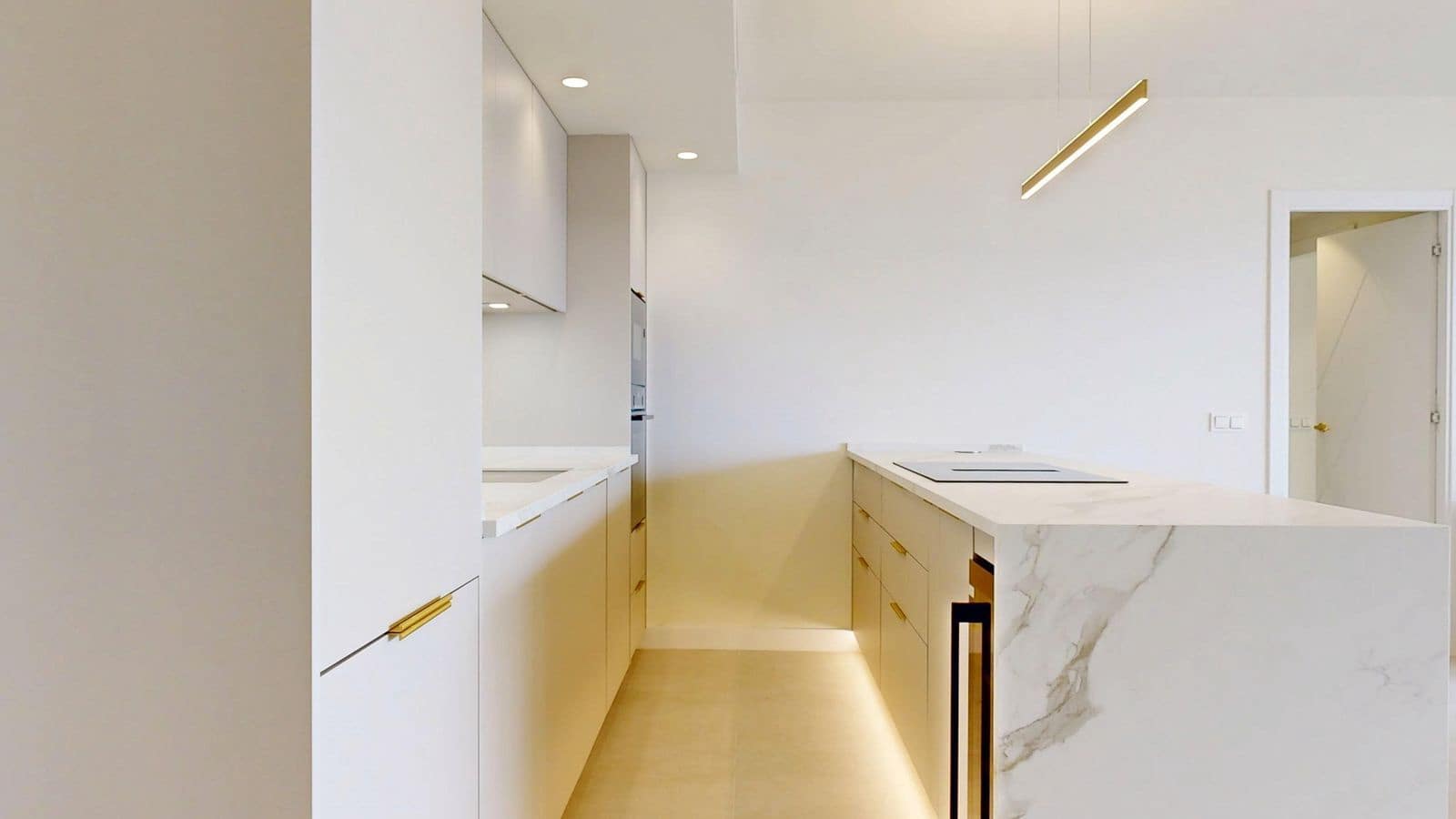 4 Zimmer Apartment zu verkaufen in Marbella - 1.390.000 € (Ref: 9651462)