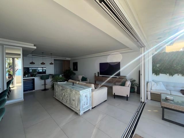 2 bedroom Apartment for sale in Estepona - € 845,000 (Ref: 9651469)