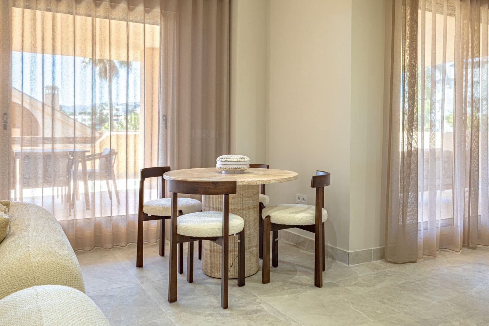 2 sovrum Lägenhet till salu i Benahavis - 625 000 € (Ref: 9651475)