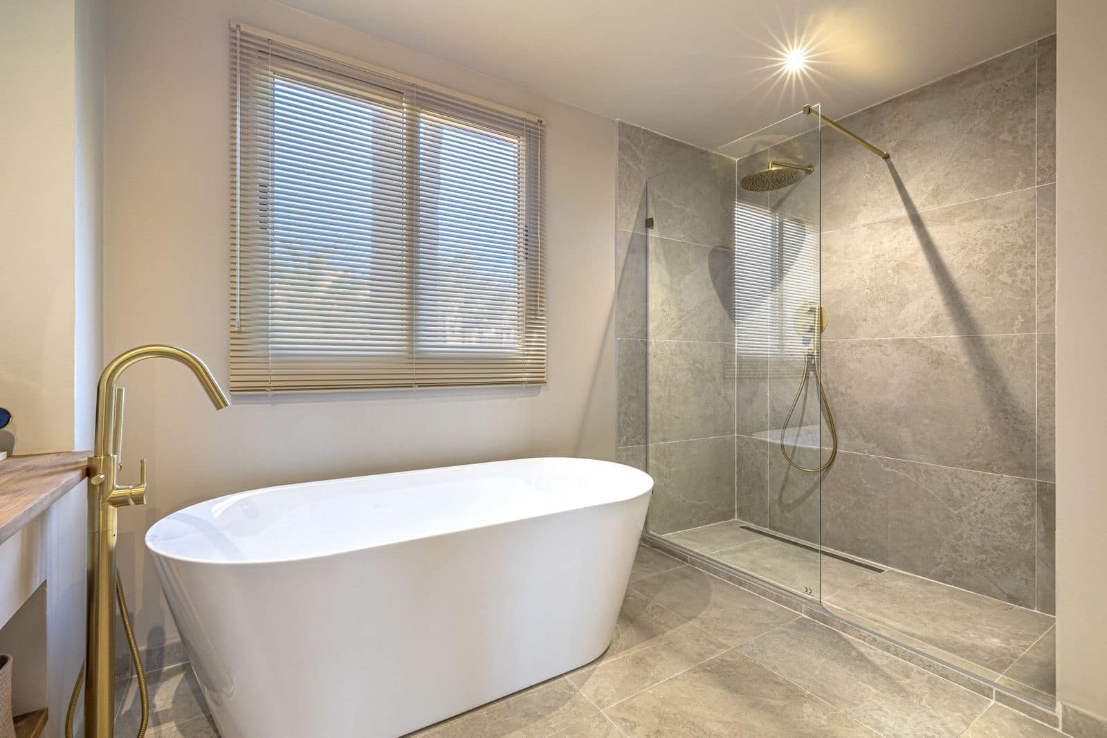 2 sovrum Lägenhet till salu i Benahavis - 625 000 € (Ref: 9651475)