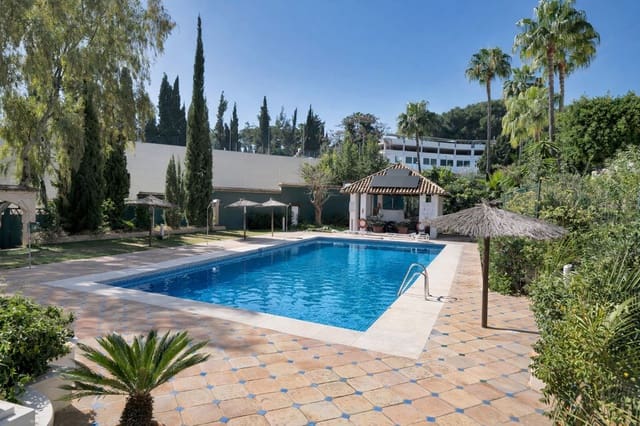 2 makuuhuone Huoneisto myytävänä paikassa Nueva Andalucia, Marbella - 395 000 € (Ref: 9651477)