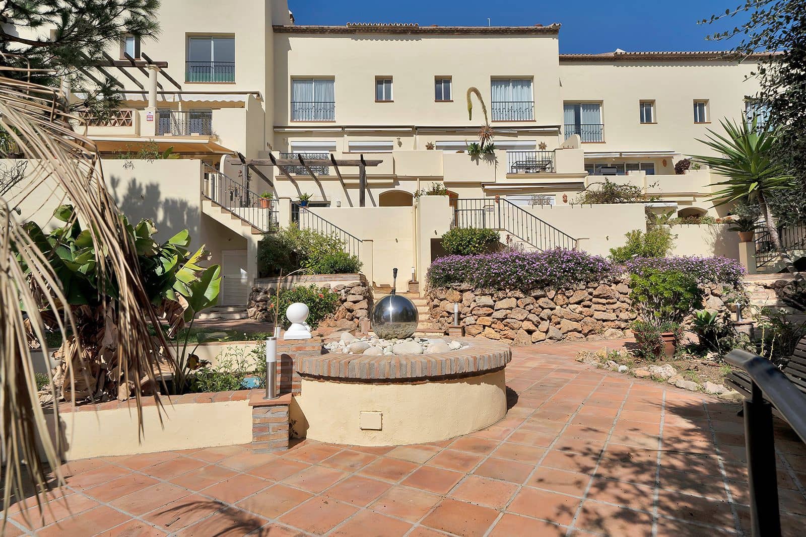 2 makuuhuone Huoneisto myytävänä paikassa Nueva Andalucia - 395 000 € (Ref: 9651477)