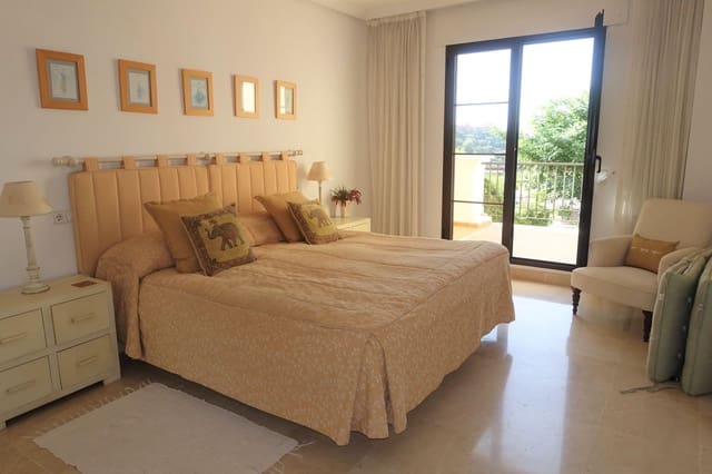 3 slaapkamer Appartement te koop in Benahavís - € 429.000 (Ref: 9651480)