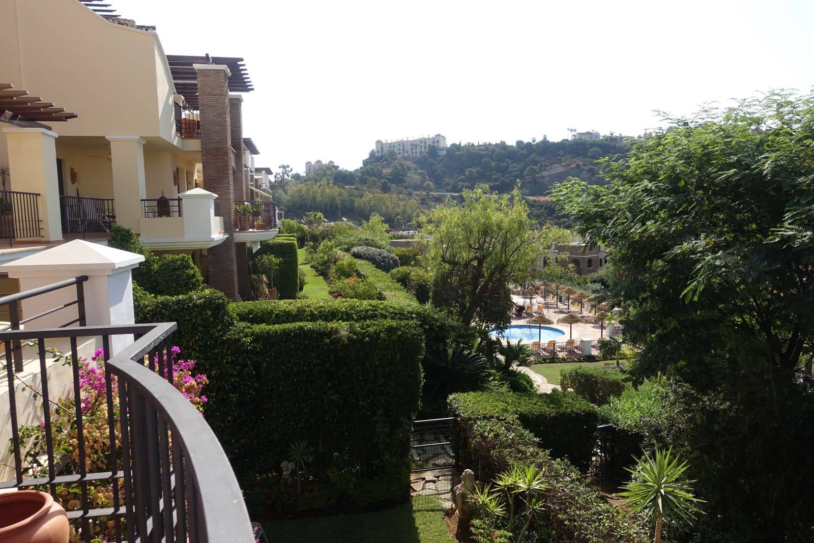 3 slaapkamer Appartement te koop in Benahavis - € 429.000 (Ref: 9651480)
