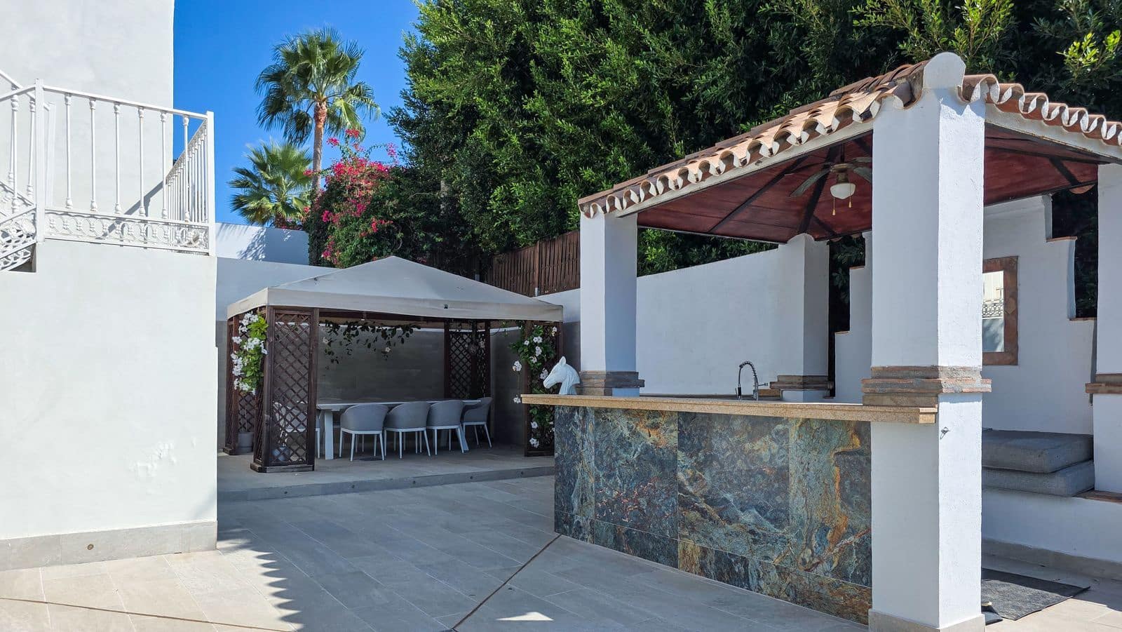 5 slaapkamer Villa te koop in Benahavis - € 2.750.000 (Ref: 9651493)