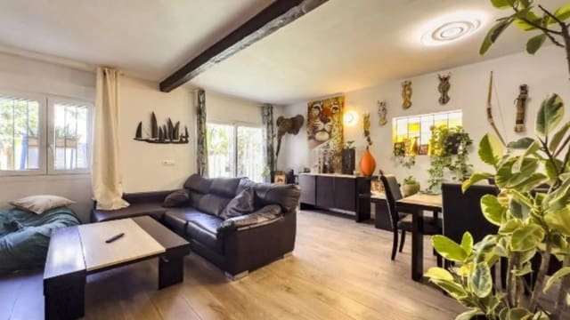3 camera da letto Villetta Bifamiliare in vendita in Estepona - 447.000 € (Rif: 9651494)