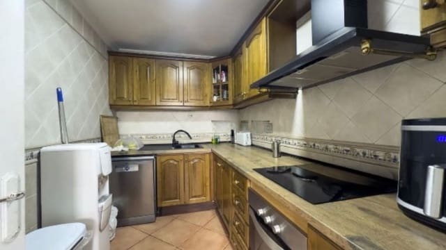 3 camera da letto Villetta Bifamiliare in vendita in Estepona - 447.000 € (Rif: 9651494)