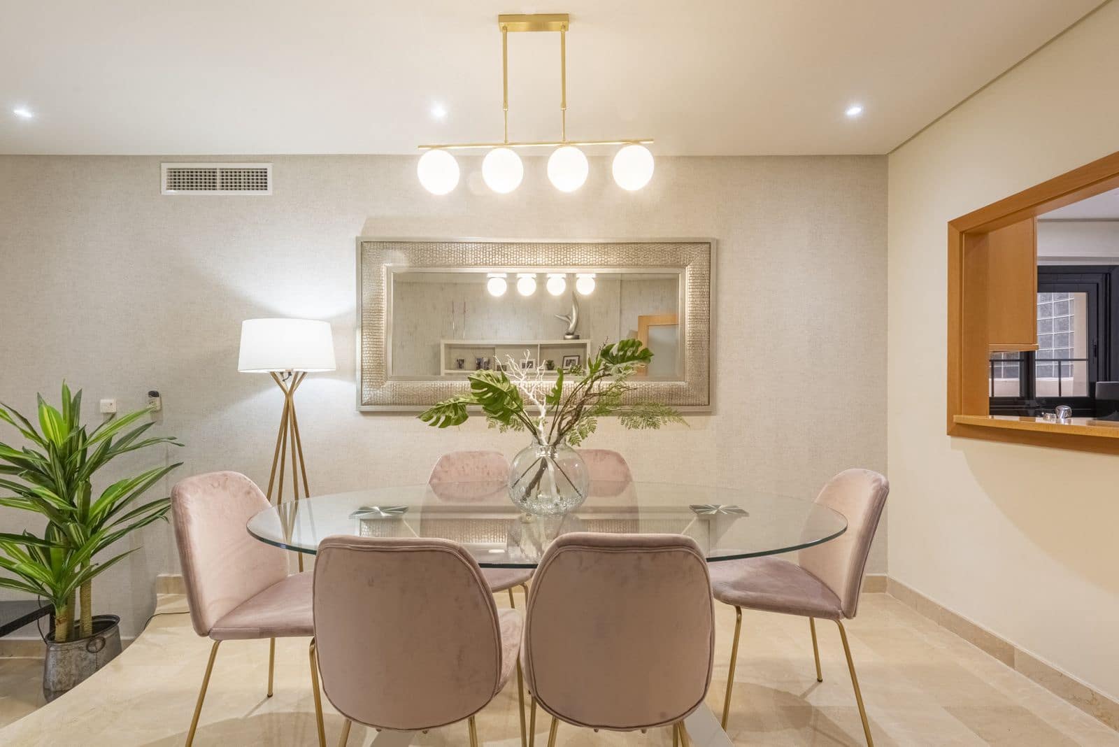 2 quarto Apartamento para venda em Puerto Banus - 895 000 € (Ref: 9651498)