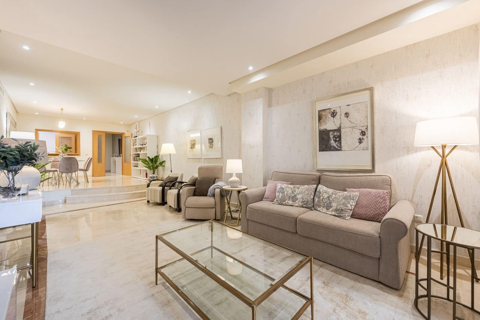 2 quarto Apartamento para venda em Puerto Banus - 895 000 € (Ref: 9651498)