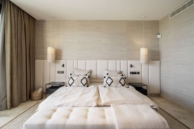 3 sypialnia Apartament na sprzedaż w Casares - 2 495 000 € (Ref: 9651502)