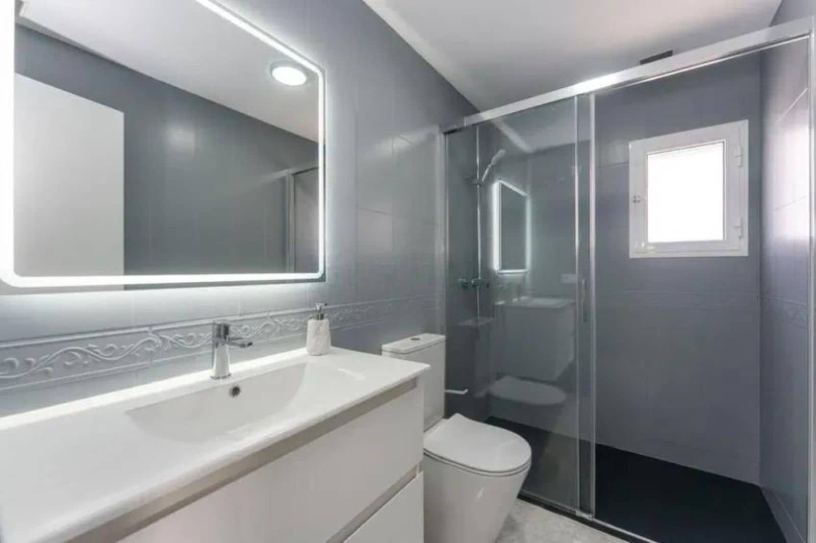 3 slaapkamer Halfvrijstaande villa te koop in Marbella - € 760.000 (Ref: 9651510)