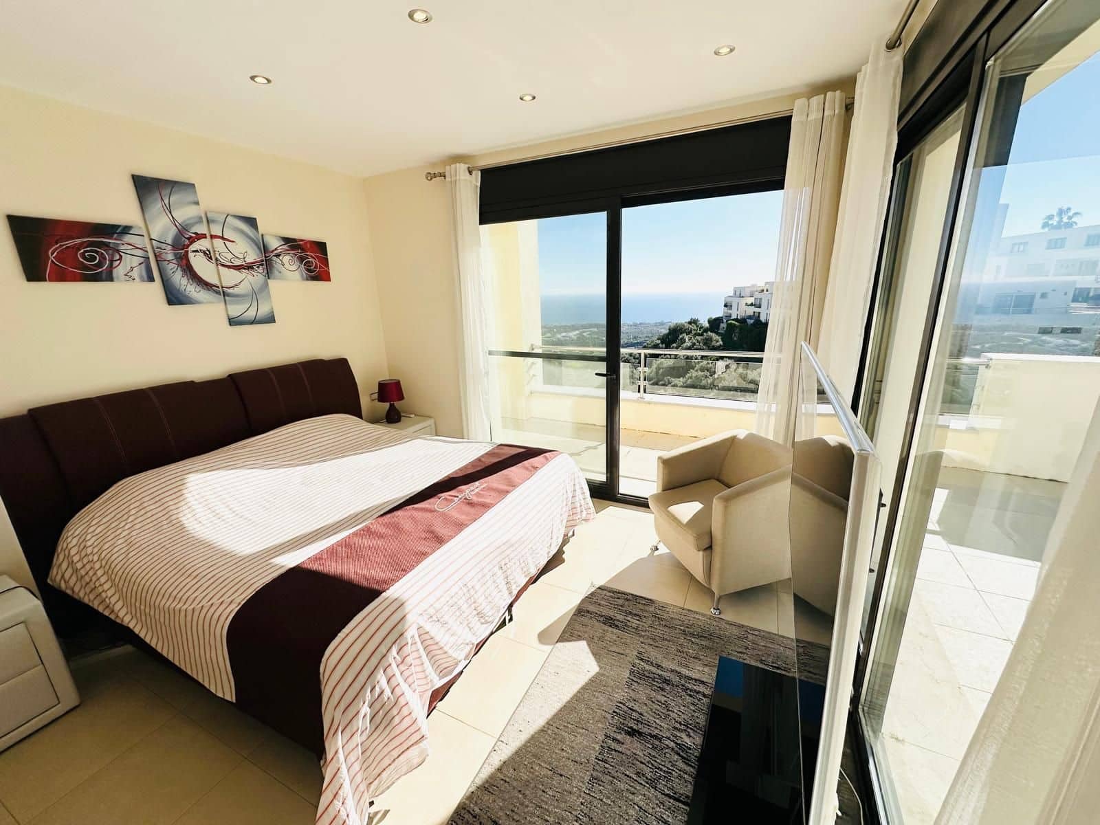 3 sypialnia Penthouse na sprzedaż w Los Monteros - 785 000 € (Ref: 9651511)